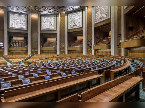 No central hall