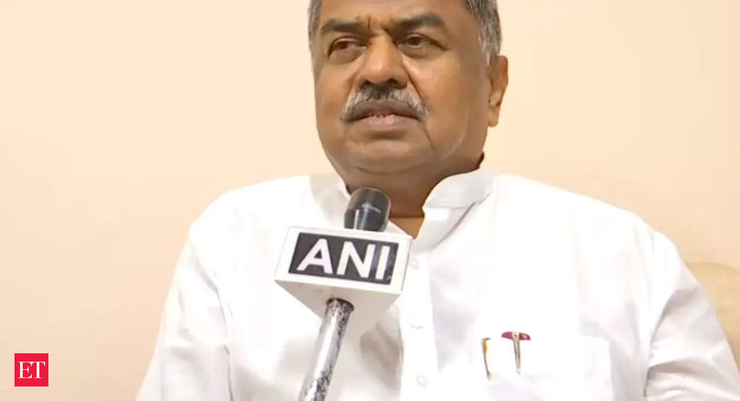 Karnataka: I may not fit in CET exams, says Congress leader Hariprasad BK on omission from K'taka cabinet