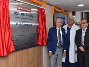 Mr. G. C. Chaturvedi, Chairman, ICICI Bank inaugurating the ICICI MRI facility at Tata Memorial Hospital in Mumbai. ICICI Bank today announced its commitment to contribute Rs 1,200 crore to Tata Memorial