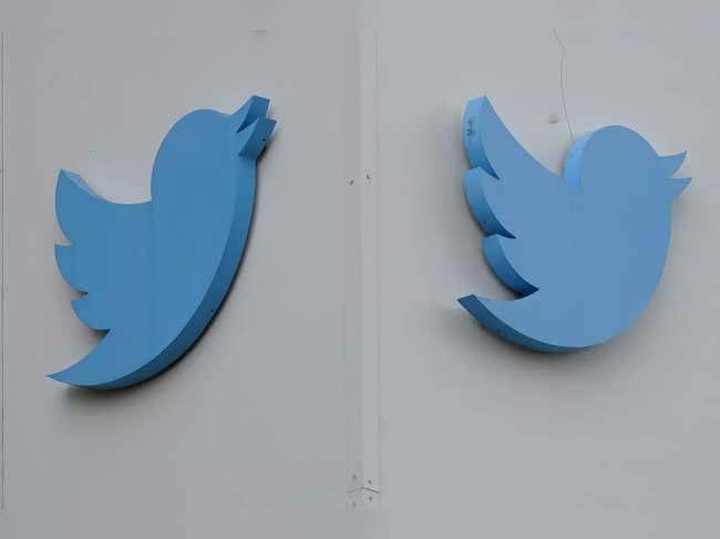 Twitter rolls out grey tick mark for govt, golden for companies