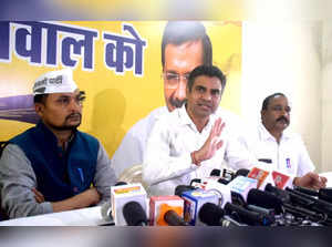 Bhopal: AAP MP Dr. Sandeep Pathak addresses a press conference regarding the context of upcoming elections, in Bhopal on Saturday, March 04, 2023. (PHOTO: IANS/Hukum Verma)