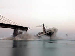 Bhagalpur: An under-construction bridge collapsed