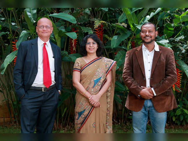 (L to R) Dr Jogin Desai, Dr Rajani Battu & Dr Rajarshi Pal