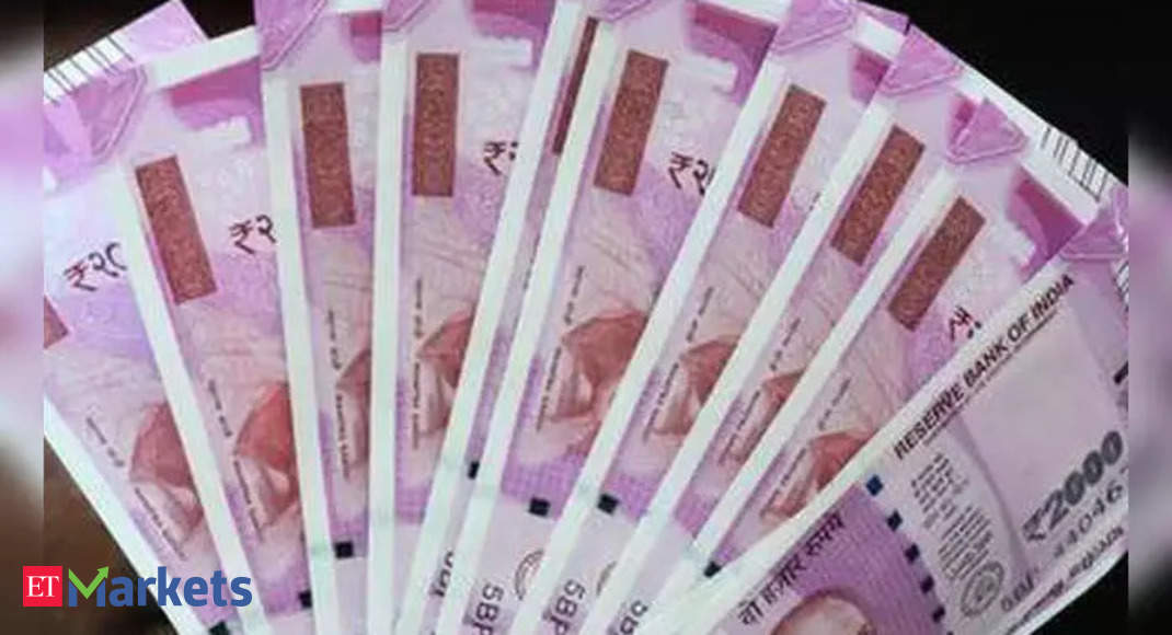 As Rs 2000 notes flow back, 80% stay within banking system
