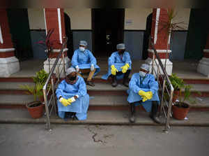 India reports 403 new coronavirus cases