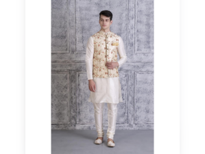 7 Best Kurta Pyjama Sets for Men Under 3000 in India