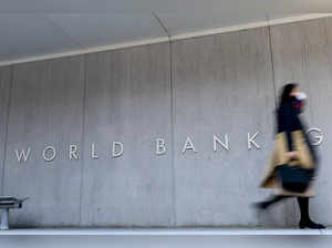 World Bank offers dim outlook for the global economy in face of higher interest rates
