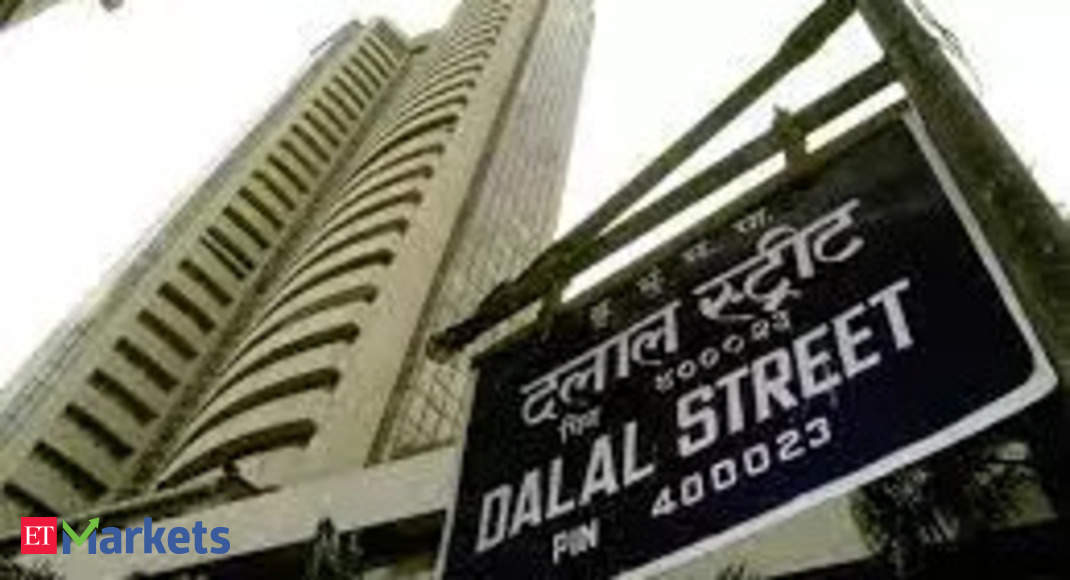 Sensex, Nifty fall for 2nd straight session; all eyes on Fed meet outcome