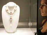 'La Petegrina' pearl on display
