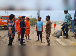 Kutch: National disaster response force (NDRF) personnel deployed ahead of cyclone Biparjoy's landfall, in Kutch, Monday, June 12, 2023. (Photo:IANS/Twitter)