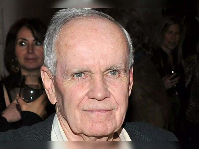 (FILES) US writer Cormac McCarthy attends the HBO Films and The Cinema Society screening of "Sunset Limited" at Porter House in New York City on February 1, 2011. Cormac McCarthy, the revered and unflinching chronicler of America's bleak frontiers and grim underbellies, died on June 13, 2023, his publisher said. He was 89 years old. (Photo by Stephen Lovekin / GETTY IMAGES NORTH AMERICA / AFP)