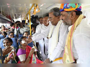 **EDS: IMAGE VIA K'TAKA CMO** Bengaluru: Karnataka Chief Minister Siddaramaiah w...