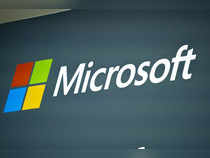 Microsoft notches record high valuation of nearly $2.6 trillion