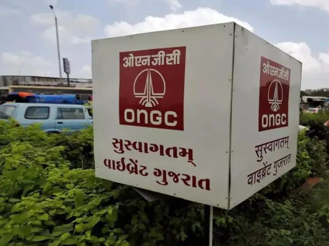 aggressive new short: TCS among 7 Nifty50 stocks giving bearish trend ...