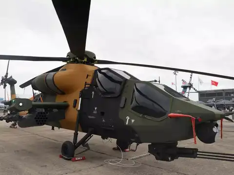 T929 Atak 2​ - World's largest air show returns: Visitors throng