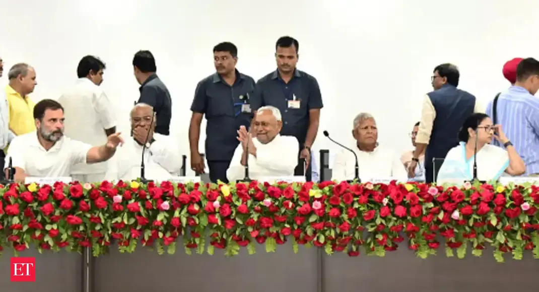bjp: Patna meet: 17 opposition parties decide to fight unitedly against BJP in 2024 Lok Sabha polls setting aside differences - Vimarsana News