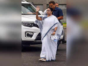 Kolkata: West Bengal Chief Minister Mamata Banerjee arrives at NSCBI Airport to ...