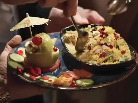Tasting the delicacies recommended by PM Modi