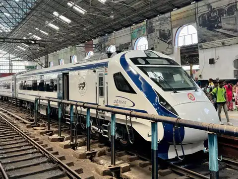 Khajuraho-Bhopal-Indore Vande Bharat Express
