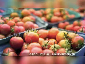 Disruption in transport chain leads to price rise of tomatoes in UP