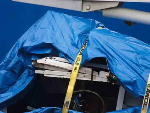Huge pieces hoisted