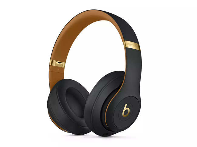 Beats Studio Pro: Apple's Beats Studio Pro headphones to micro-USB, may come with Type-C port - The Economic Times