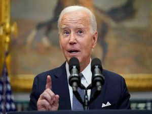 Biden announces to pursue alternative route to waive student loan debt after Supreme Court blocks original plan