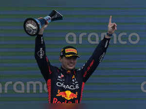 Verstappen takes 6th straight F1 win at British GP as Norris, Hamilton in epic fight for 2nd