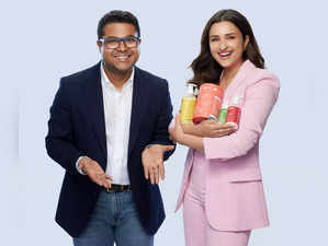 Puneet Gupta Founder Clensta & Parineeti Chopra Partner & Investor Clensta (1)