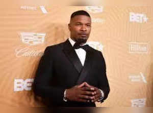 Jamie Foxx makes a ‘comeback’, enjoys ‘Boat Life’. See what happened