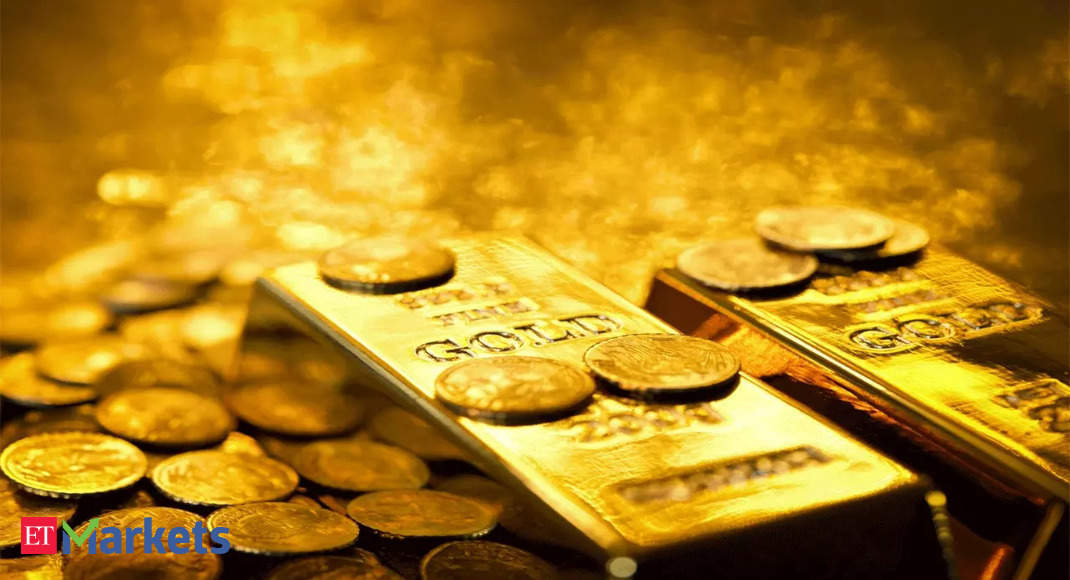 Gold steady as investors await US data for Fed rate-hike clues