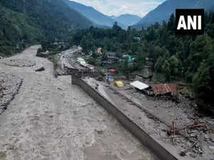 Himachal Pradesh: Incessant rain, flash floods ravage Manali
