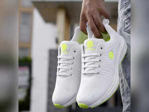 8 Most Popular White Sports Shoes for Men in India