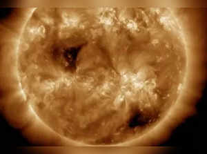 Solar storm from giant 'hole' on Sun to hit Earth on Friday: UK scientist