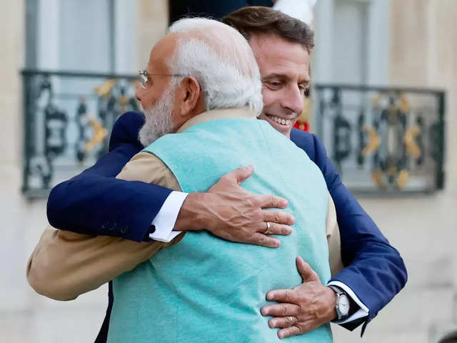 ​Emmanuel Macron with Narendra Modi ​