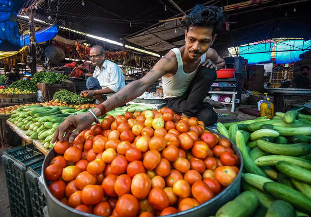  Tomatoes at Rs 90 per kg