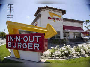 In-N-Out Burger chain announces ban on employees from wearing masks ‘to promote effective communication’; Details here