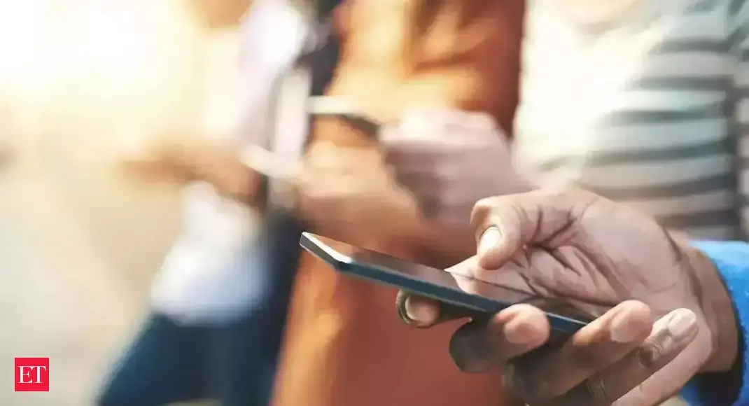 india smartphone market: India smartphone market sales below 50 mn units in 1H23, second half 'optimistic': Techarc - Vimarsana News