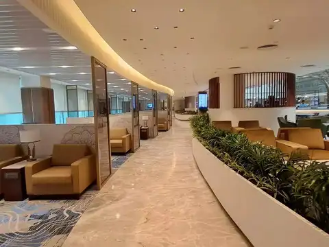 Relaxing and Convenient Experience for Premium-Class Travellers