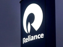 RIL profit drops 6% in Q1 on weak oil-to-chem showing