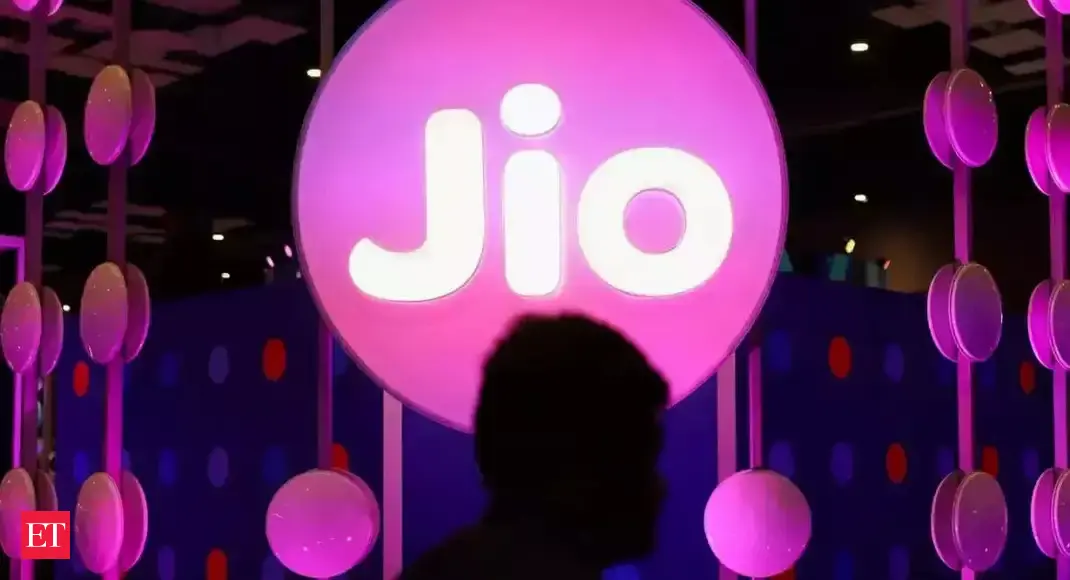 jio: Jio Platforms Q1 net profit grows 12.5%, higher costs a drag on telecom vertical - Vimarsana News