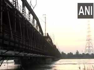 Delhi: Yamuna River flows slightly above danger mark at 205.81 metres