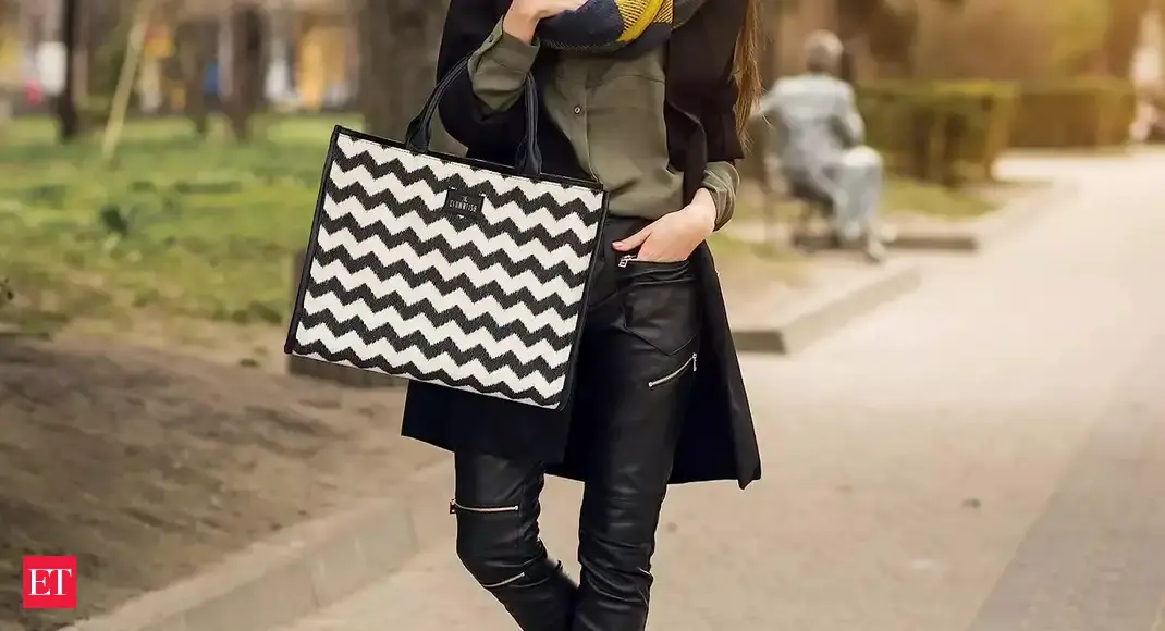 Laptop Bags for Women: Customer Favourites: 7 Best Laptop Bags for Women in India (2023) - Vimarsana News