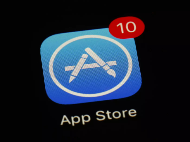 Apple gets a stay on ‘anti-steering’ changes for App Store