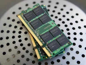 Japan to impose export curbs on chip equipment