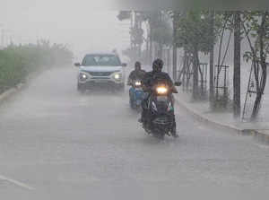 Heavy rainfall wreaks havoc in Guj, IMD issues orange alert