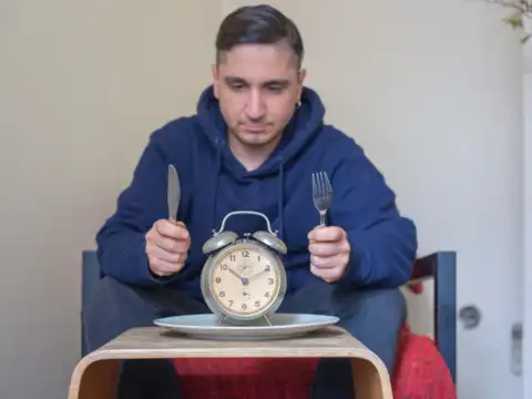 Myth: Skipping meals helps with weight loss