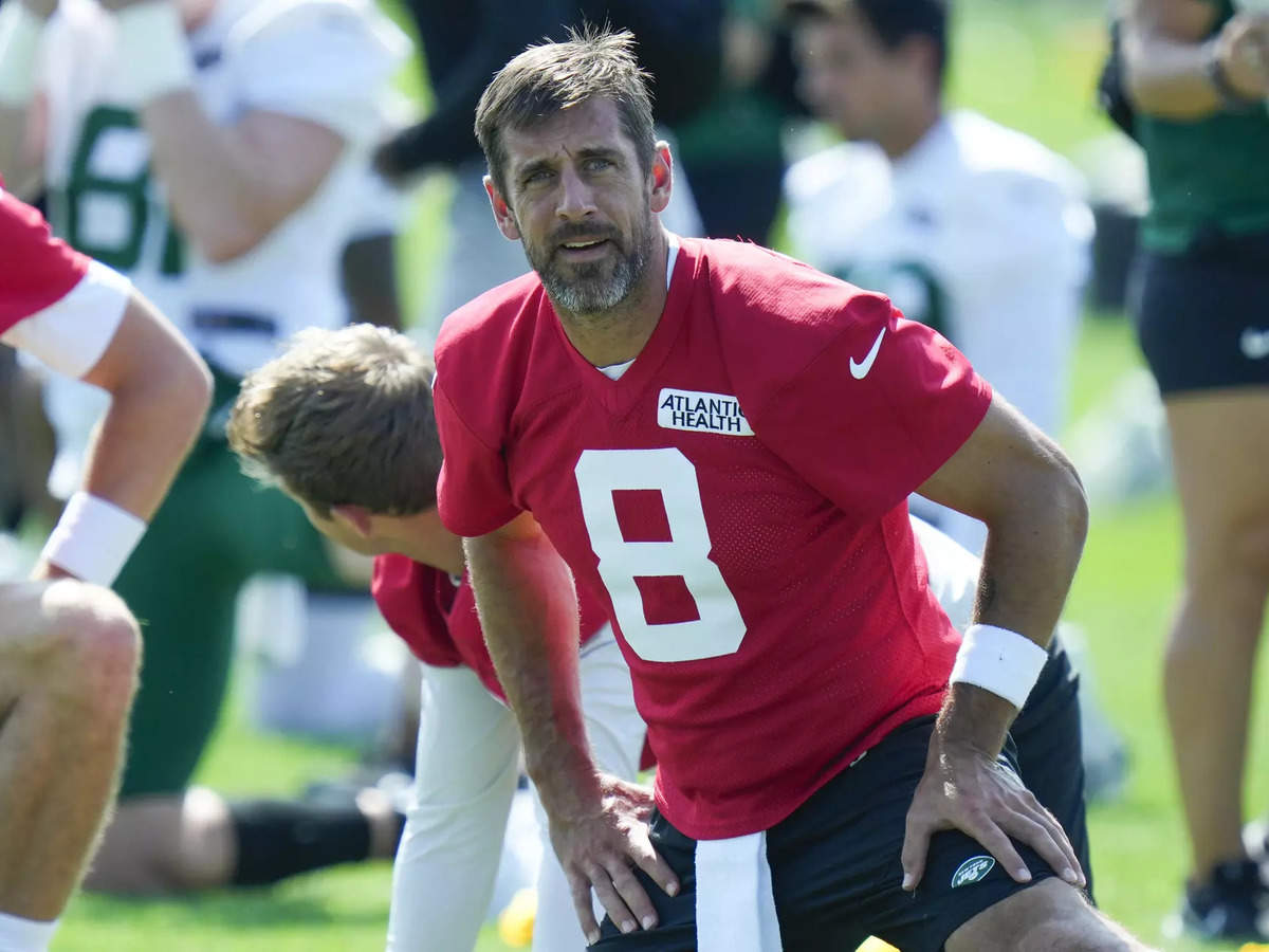 Aaron Rodgers: New York Jets' Aaron Rogers gets injured in Monday Night Football  game against Buffalo Bills. Here's what happened - The Economic Times