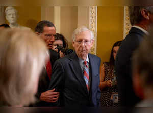 Mitch McConnell freezes during press conference, deteriorating health raises questions. Here’s what happened