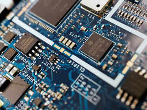 India sets steady path toward local semiconductor industry